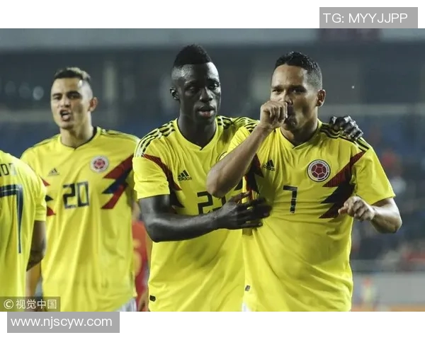 中国男足迎战哥伦比亚力争突破历史瓶颈展现全新风貌